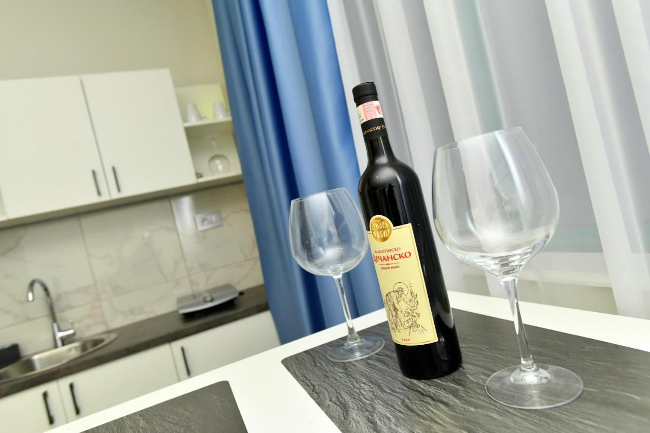 President Aparthotel Cacak Bagian luar foto