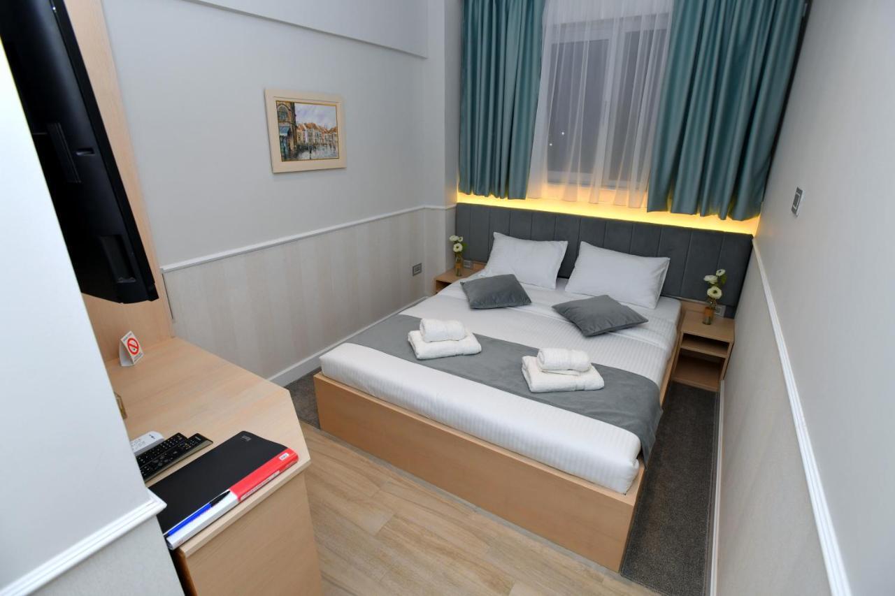 President Aparthotel Cacak Bagian luar foto